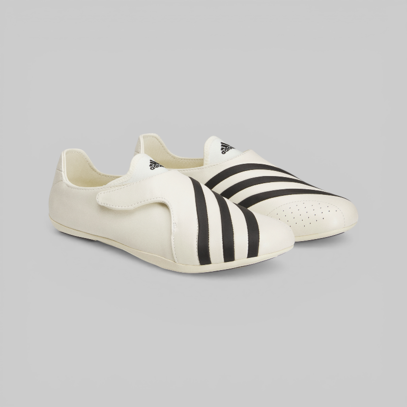 X Pharrell Williams Yoga Vario - Off White/Black