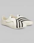 X Pharrell Williams Yoga Vario - Off White/Black