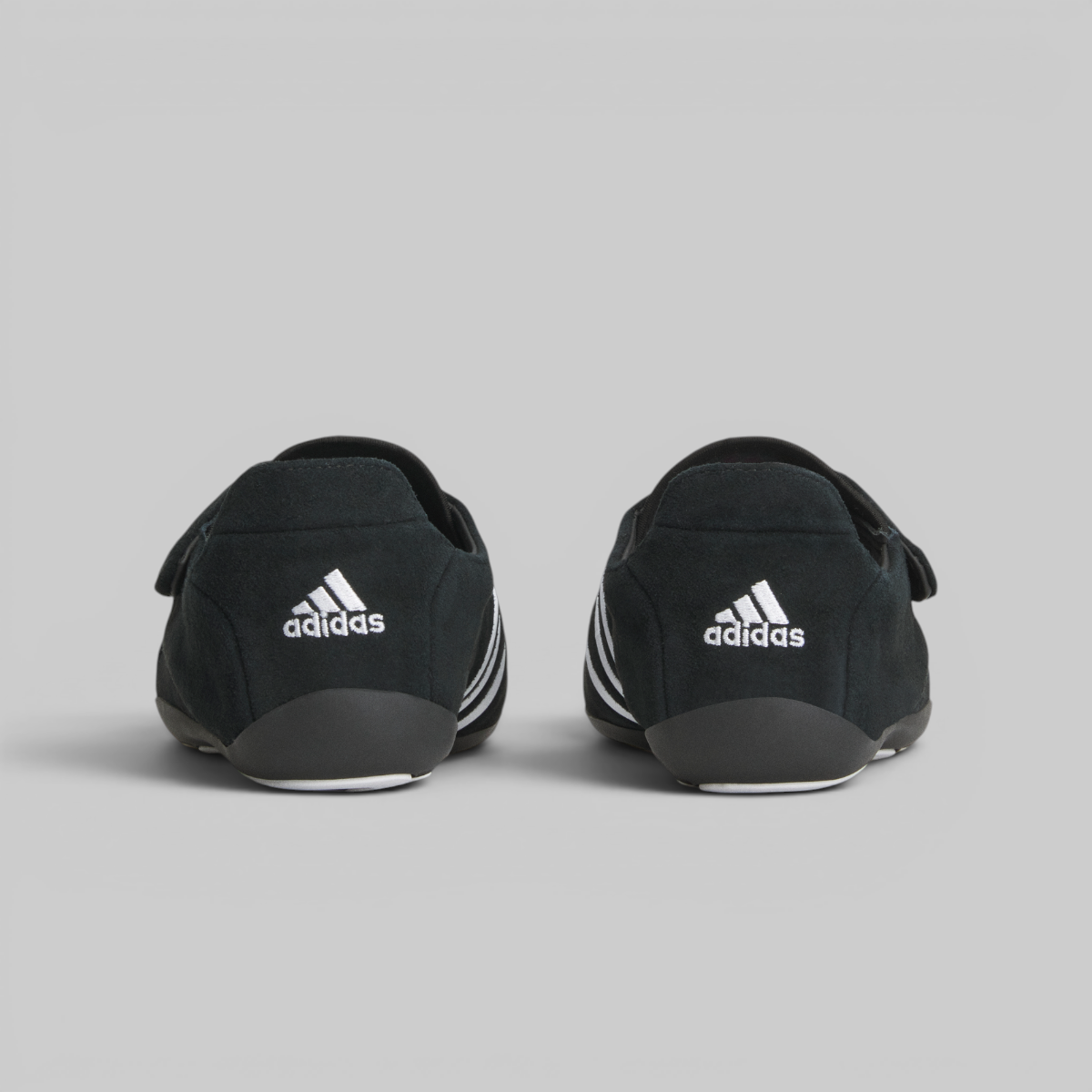 X Pharrell Williams Vario Flat Earther - Black/White
