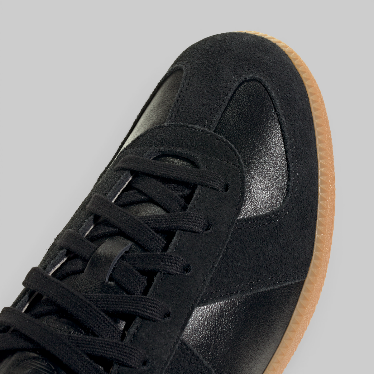 BW Army - Black