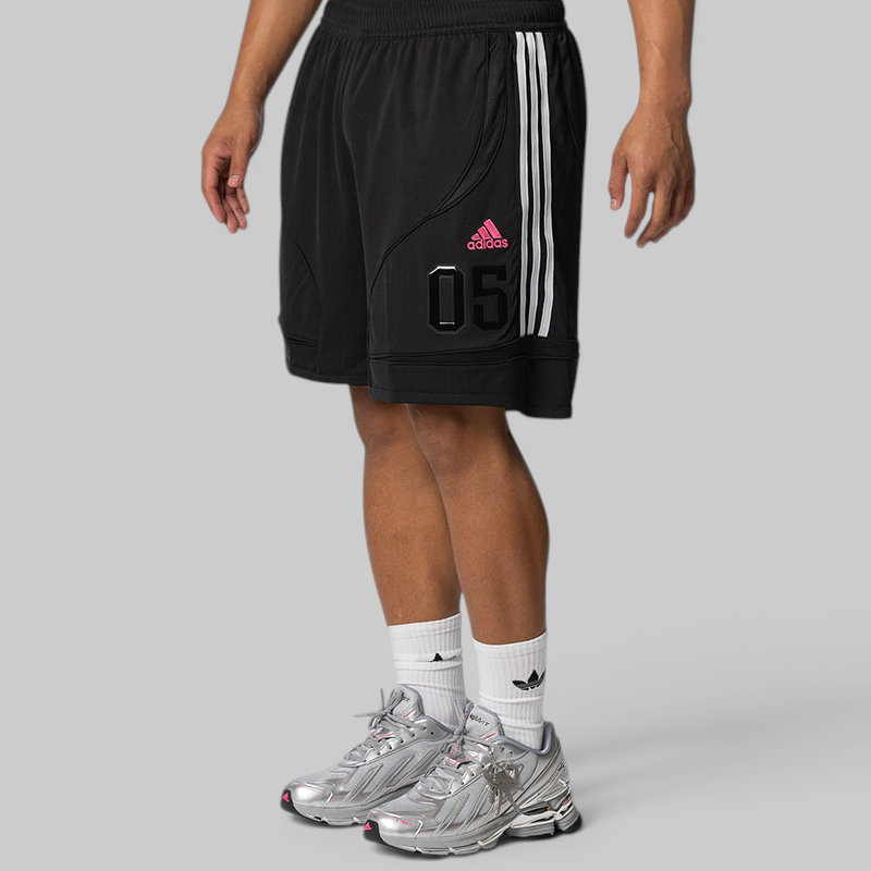 X SP5DER Short - Black
