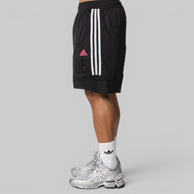 X SP5DER Short - Black
