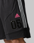 X SP5DER Short - Black