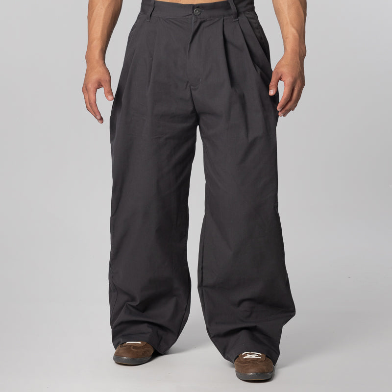 Triple Pleated Pant - Black