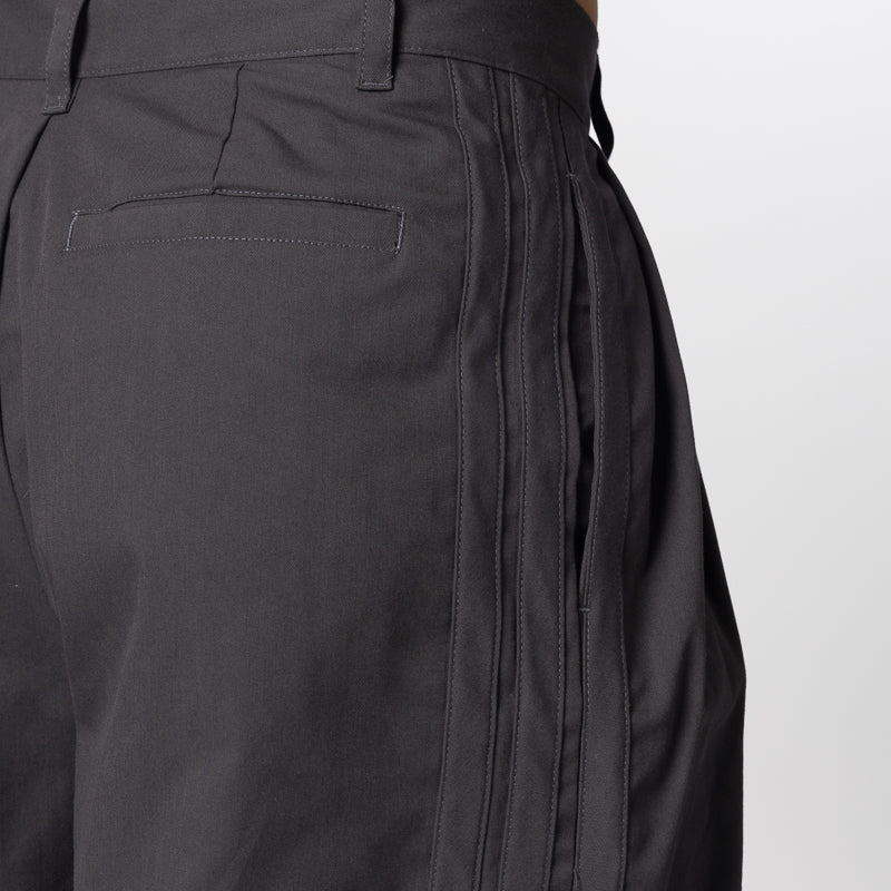 Triple Pleated Pant - Black
