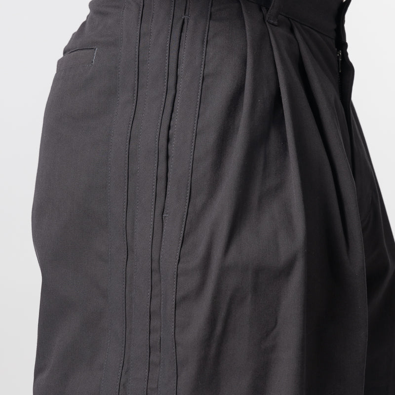 Triple Pleated Pant - Black