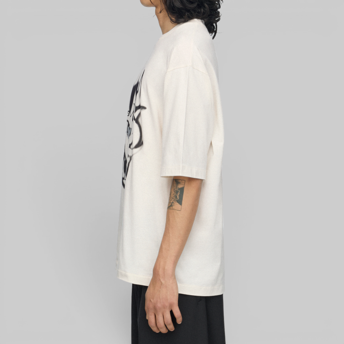 X CHITO Graphic T-Shirt - Chalk White
