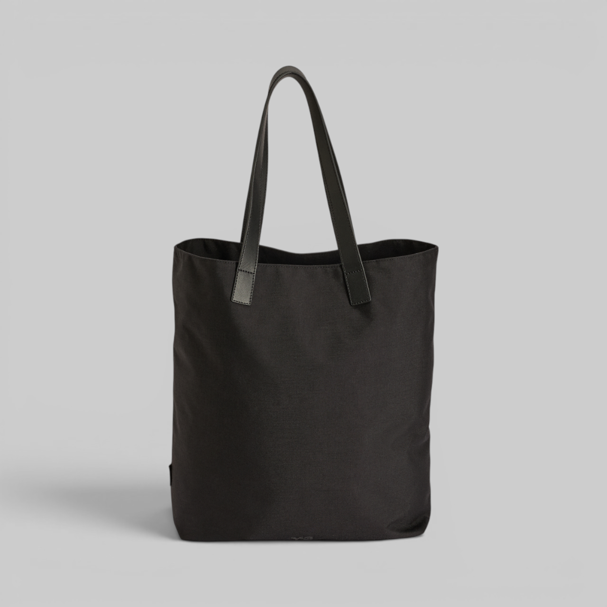 X CHITO Graphic Tote - Black