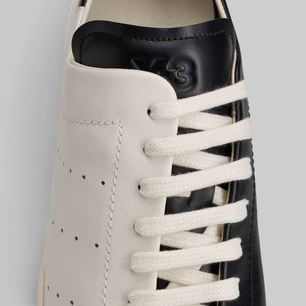 Diagonal Stan Smith - Off White/Black