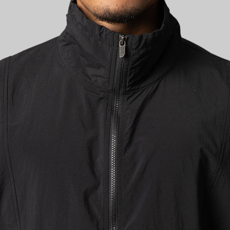 Red Box Taslan Jacket - TNF Black