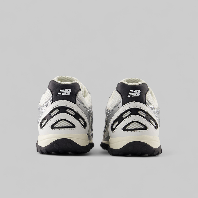 U204Lv1 - Silver Metallic/Black