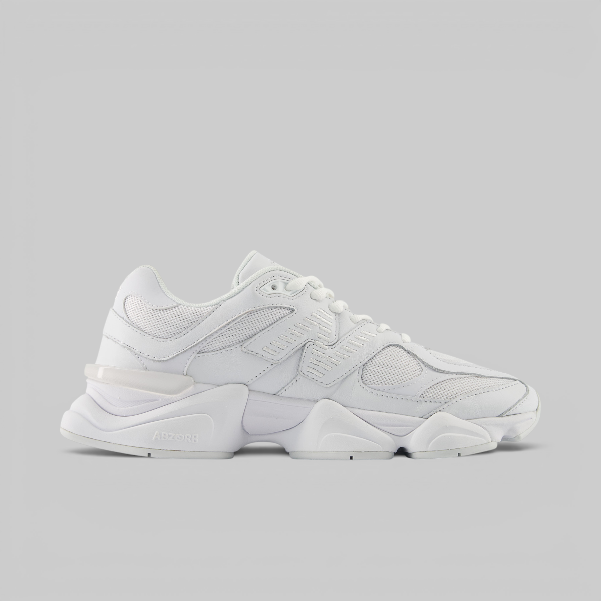 9060v1 - Triple White