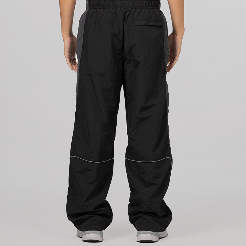 X Umbro Shell Track Pant - Black