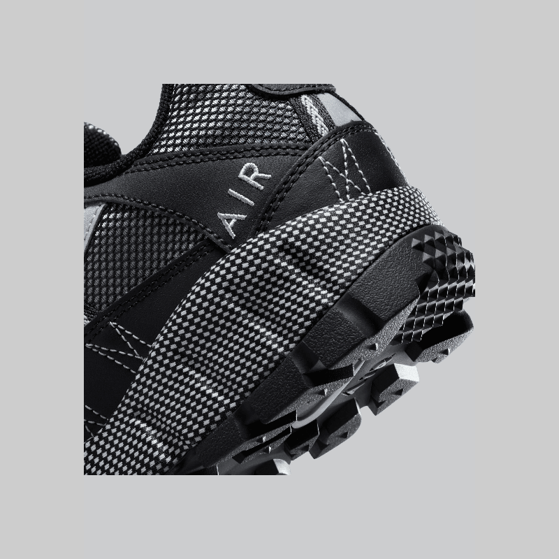 Air Humara QS - Black/Metallic Silver - LOADED