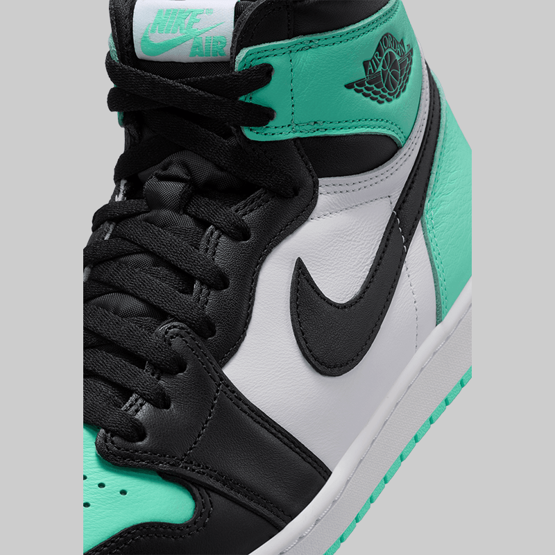 Air Jordan 1 Retro High OG &quot;Green Glow&quot; - LOADED