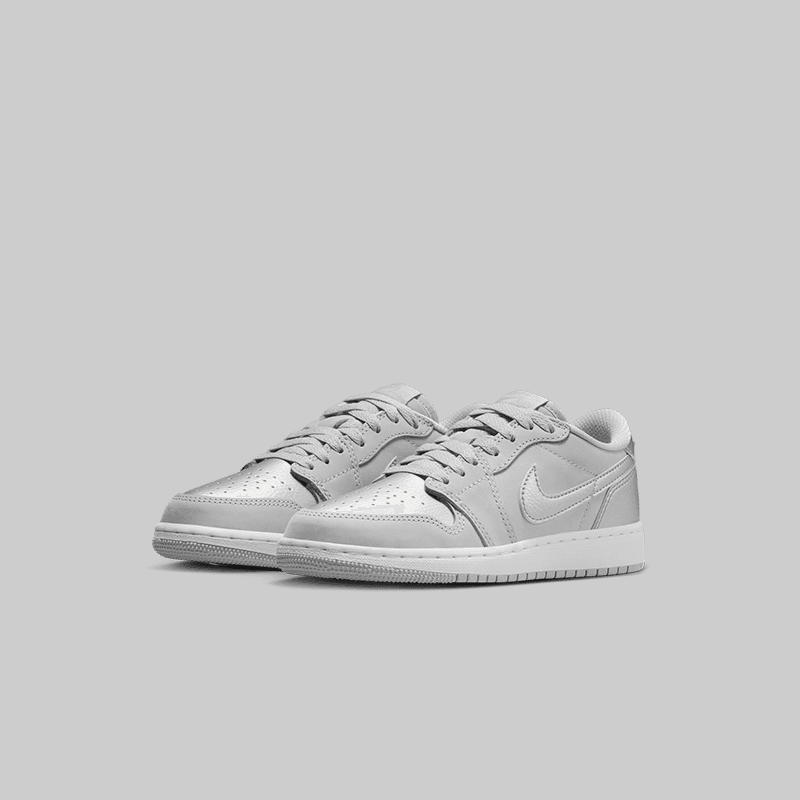 Air Jordan 1 Retro Low OG &quot;Metallic Silver&quot; (Grade School) - LOADED