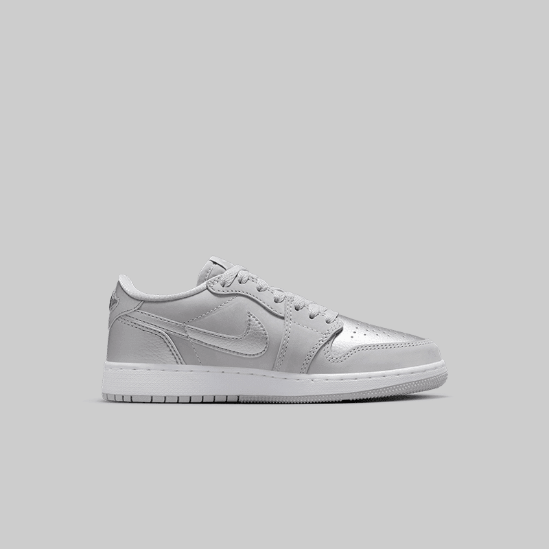 Air Jordan 1 Retro Low OG "Metallic Silver" (Grade School) - LOADED