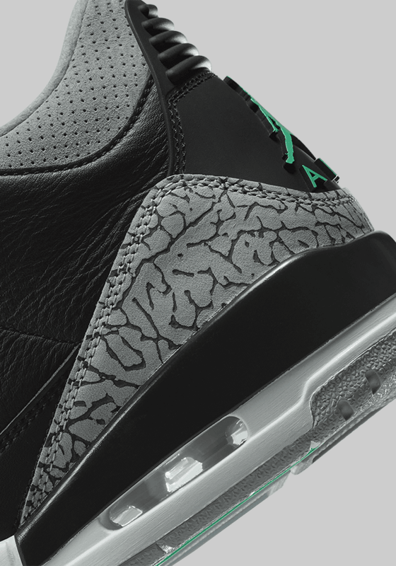 Air Jordan 3 Retro &quot;Green Glow&quot; (Grade School) - LOADED