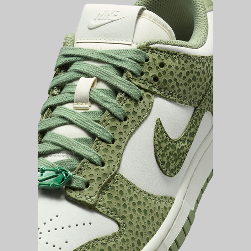 Women&#39;s Dunk Low Premium &quot;Safari Oil Green&quot;