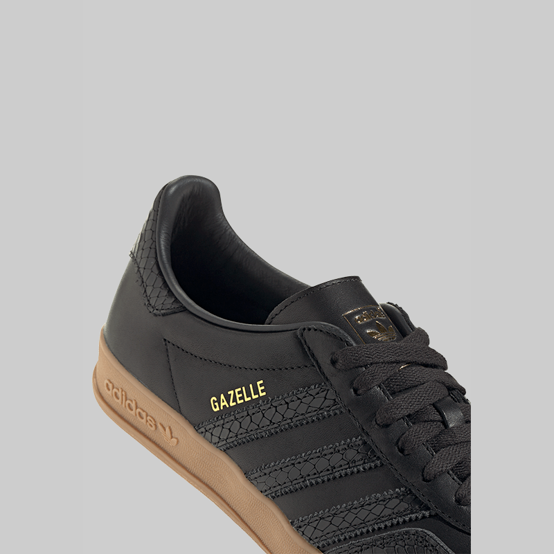 Gazelle Indoor - Black/Gum - LOADED