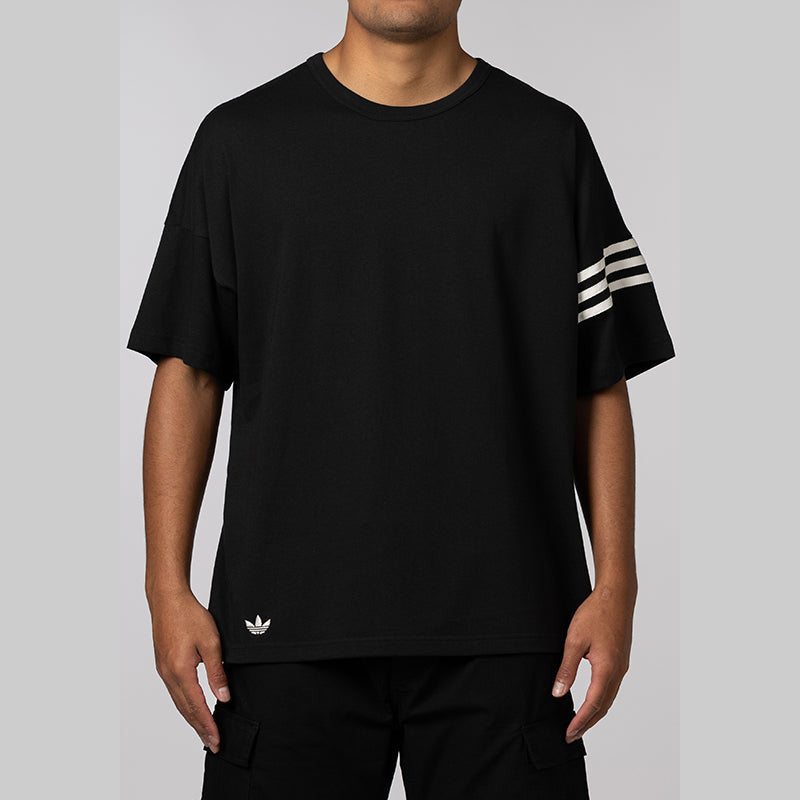 Neuclassics T-Shirt - Black