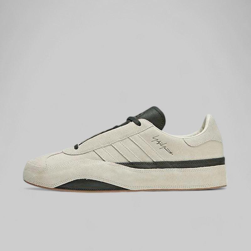 Gazelle - Cream White