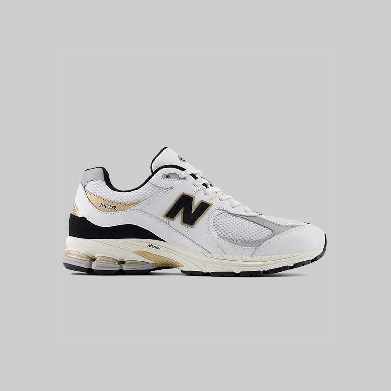 2002Rv1 - White/Black/Gold Metallic