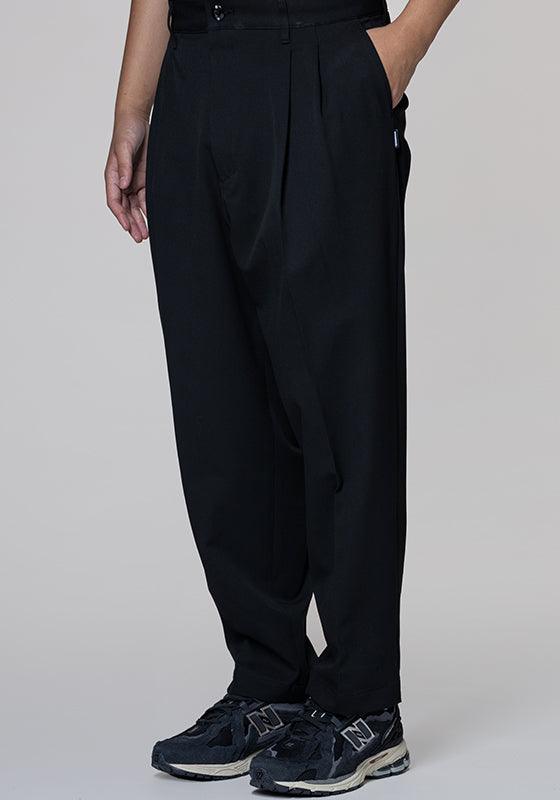 Two Tuck Pant - Black - LOADED