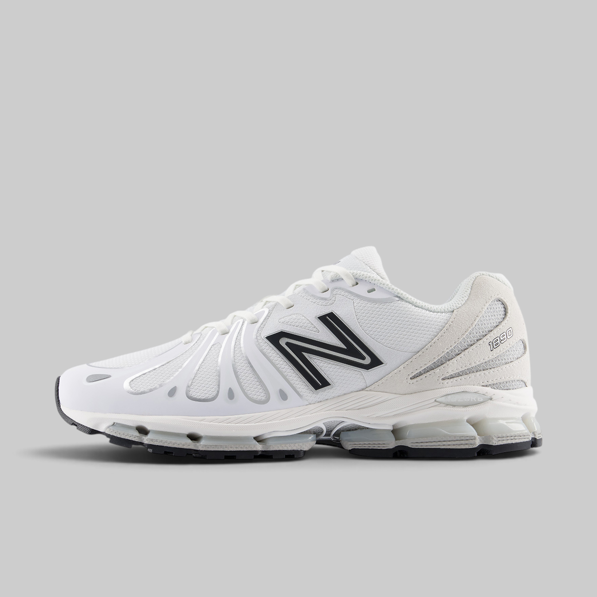 1890 - White/Silver Metallic