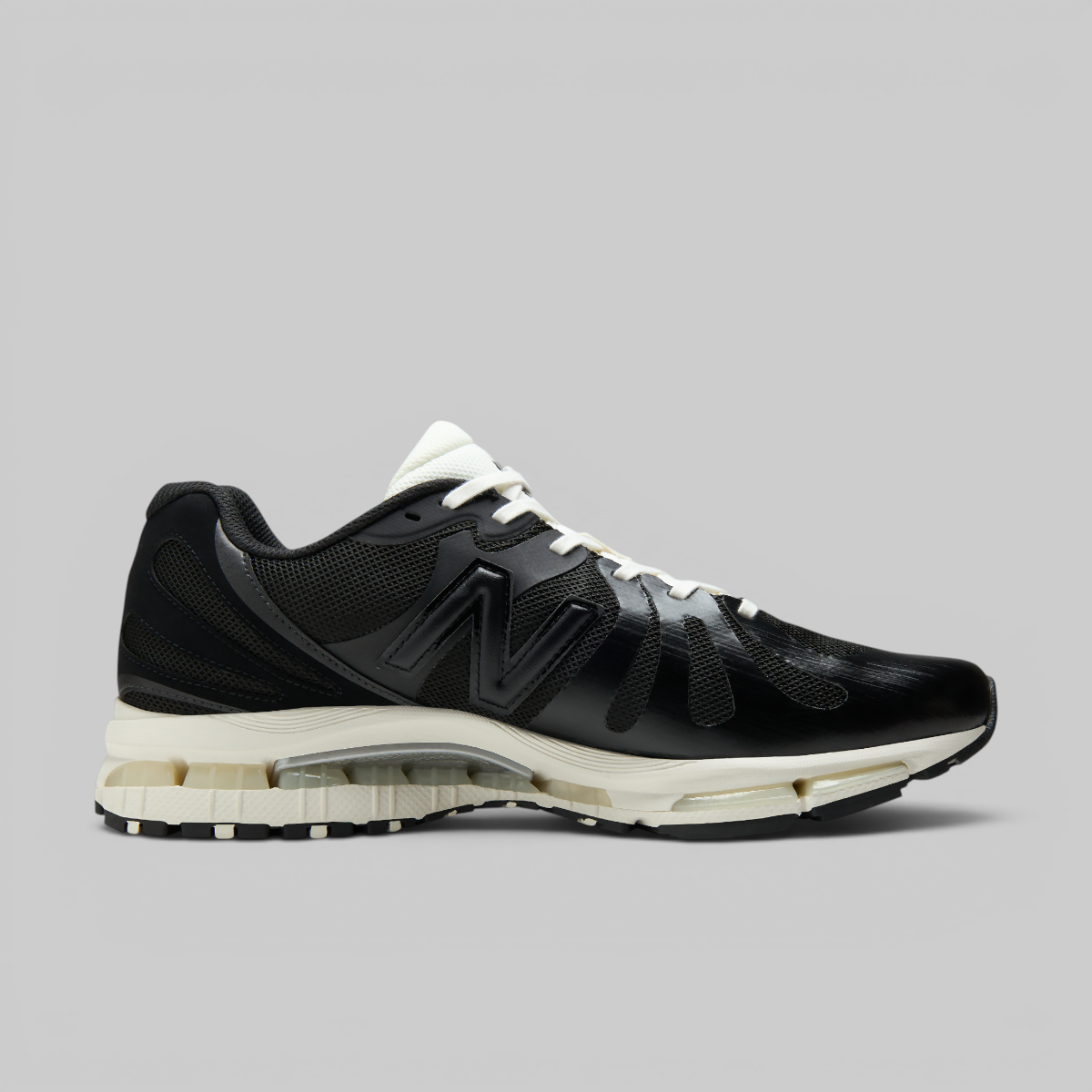 X JJJJound 1890 - Black