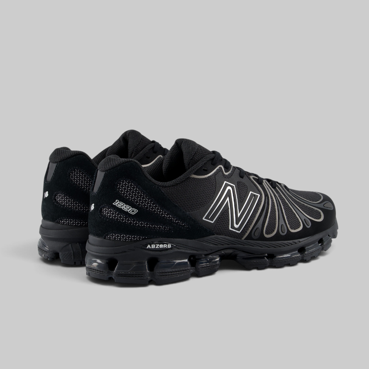 1890 - Black/Silver