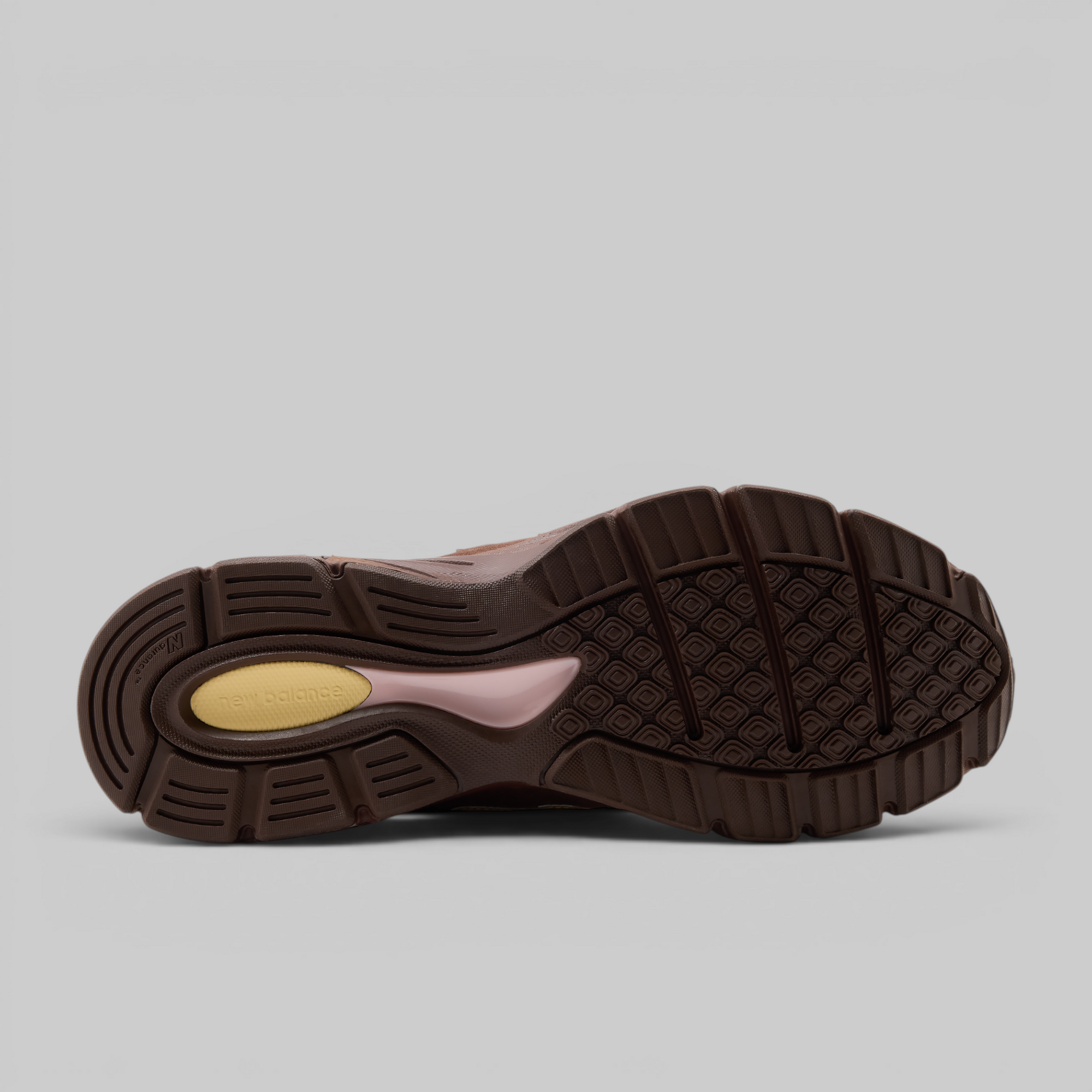990v4 Made In USA - Pumpernickel