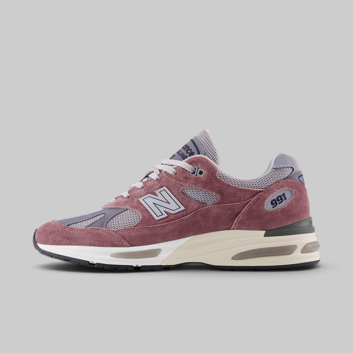 991 V2 Made In UK - Rose Taupe