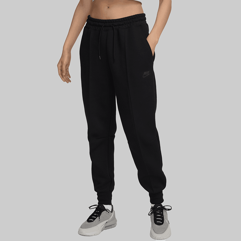 W Tech Fleece Mid-Rise Jogger - Black - LOADED