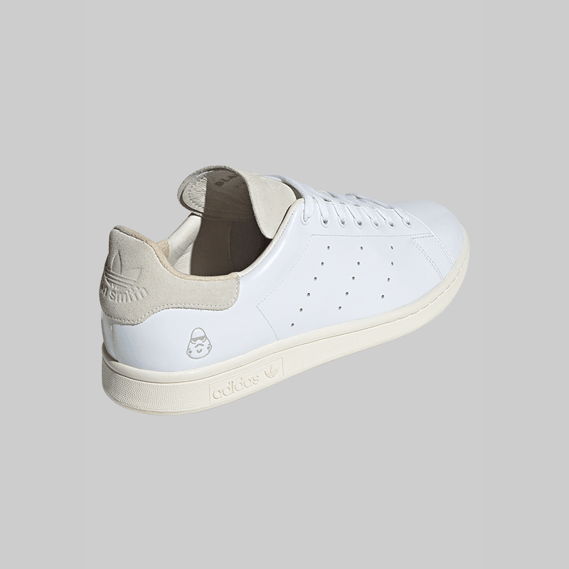 X Star Wars X Nanzuka Stan Smith &quot;Stormtrooper&quot; - LOADED